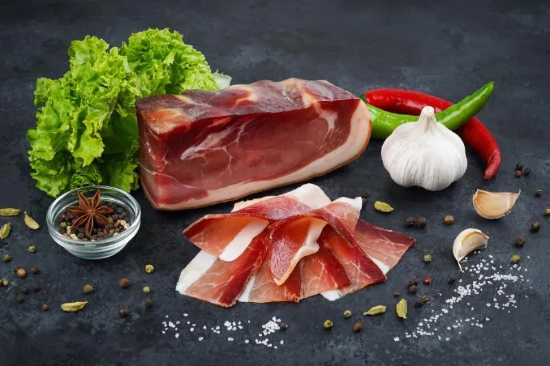 Фотография продукта Колбаса в белой плесени с трюфелем 